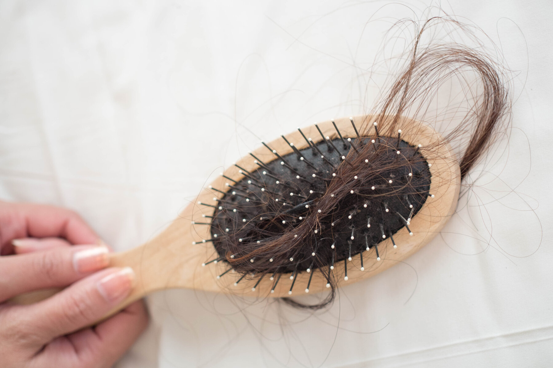 چگونه می توان از ریزش مو جلوگیری کرد؟